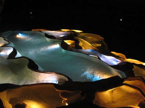 Piscinas Gours en la Grotte de Saint-Marcel