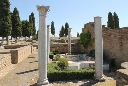 Casa de los Pájaros en Itálica
