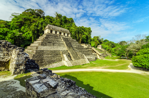 La zona arqueológica de Palenque en México