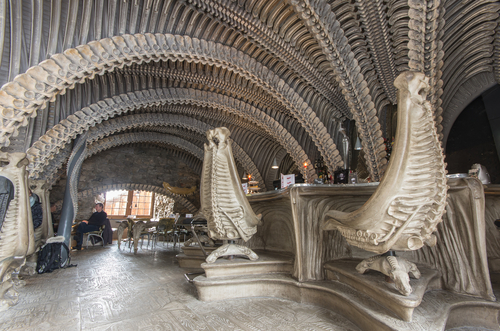 H.R.Cafe en Gruyeres