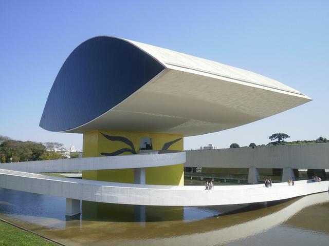 Museo Oscar Niemeyer en Curitiba