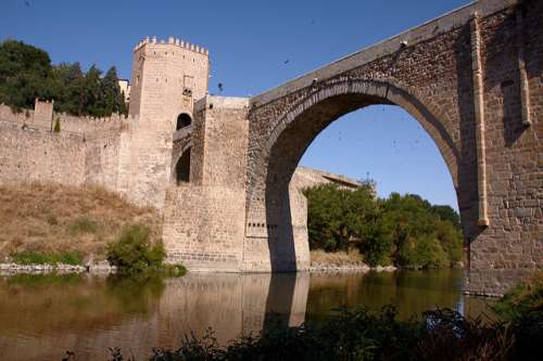 Puente de Alcántara en Toledo