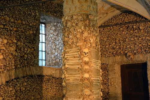 Capilla de los Huesos en Évora