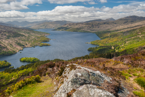 Lago Katrina en Escocia