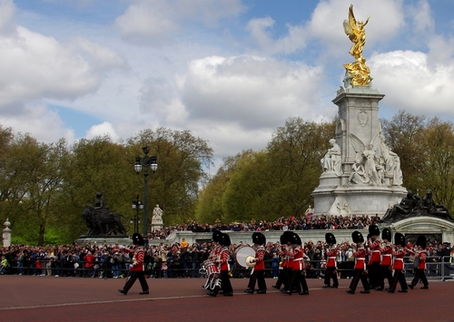 Cambio de guardia en Londres