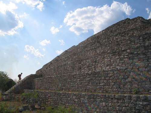 Gran Pirámide de Izamal