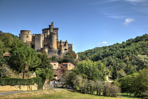 Castillo de Bonaguil en Lot-et-Garonne