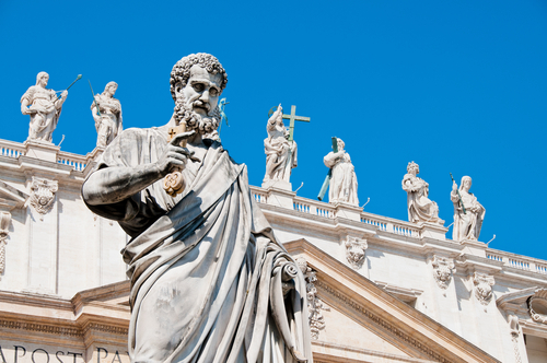Estatua San Pedro en el Vaticano