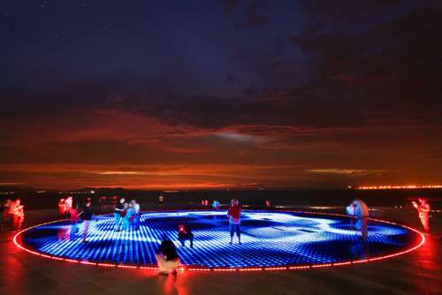 Saludo al Sol en Zadar