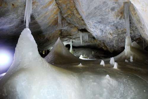 Cueva de Dobsinska