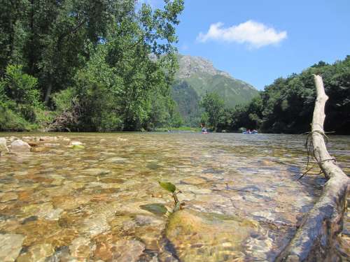 Descensos de ríos por España ¡Toda una aventura!