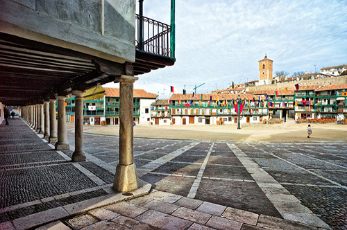 Plaza Mayor de Chinchón, uno de los pueblos de Madrid más bonitos
