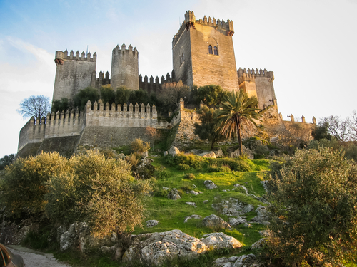 Un viaje por Andalucía para descubrir 6 castillos fantásticos