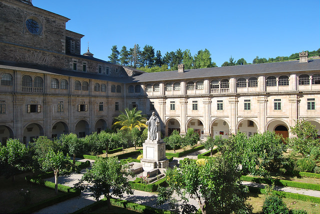 Clustro Grande del Monasterio de Samos