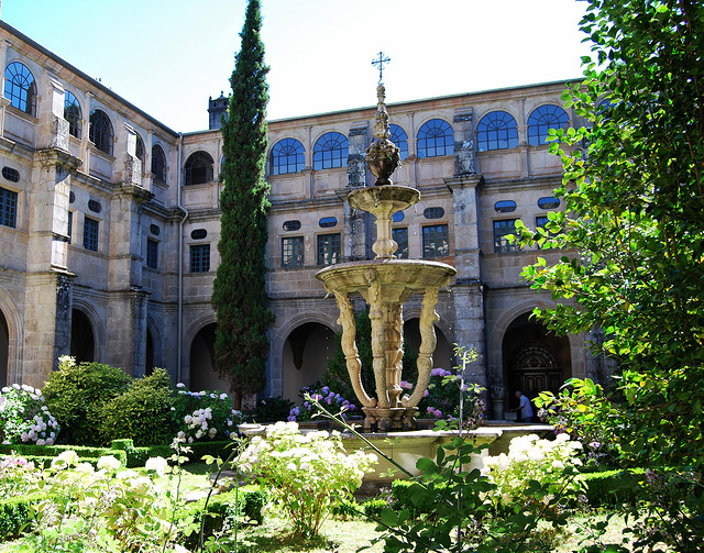 Claustro del Monasterio de Samos