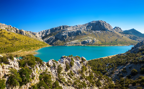 Lago Cuber en la sierra de Tramuntana