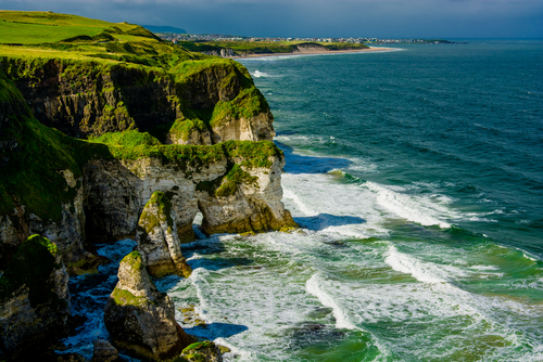 Acantilados de Portrush en Irlanda