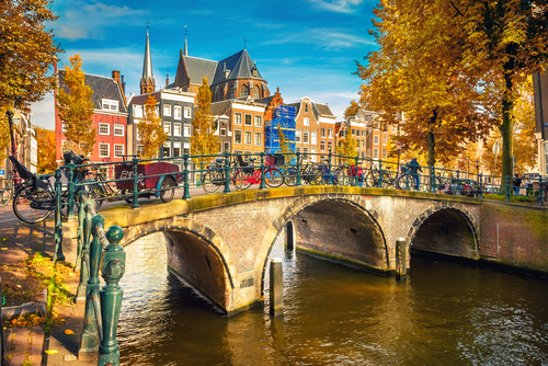 Canal en Ámsterdam