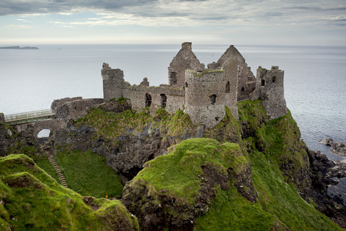 Castillo de Dunluce en Irlanda