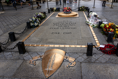 Tumba del Soldado Desconocido en el Arco del Triunfo