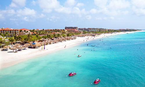 Eagle Beach en el Caribe