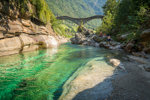 Río Verzasca en Suiza
