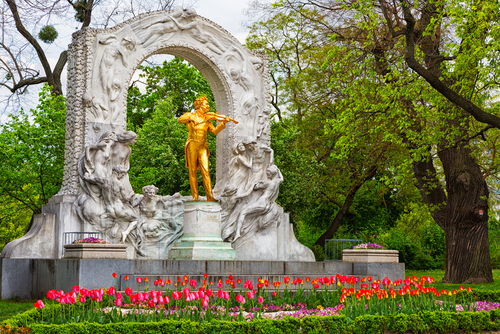 Estatua de Johann Strauss en Viena
