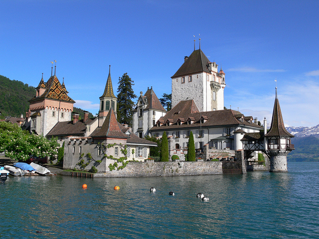 Castillo de Oberhofen en Suiza