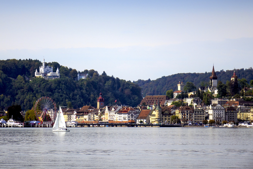 Vista de Lucerna desde el LAgo