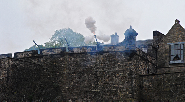 Disparo del One O'Clock Gun en Edimburgo