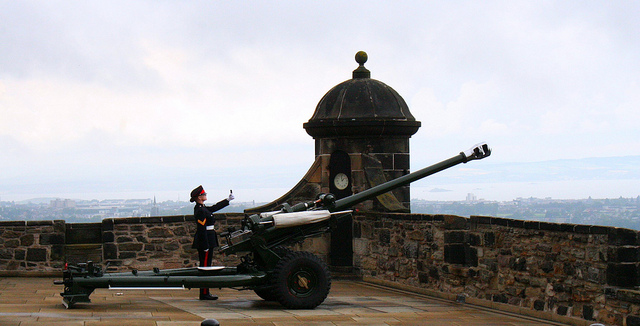 One Oclock Gun en Edimburgo