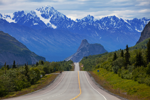Carretera de Alaska para hacer viajes en autocaravana