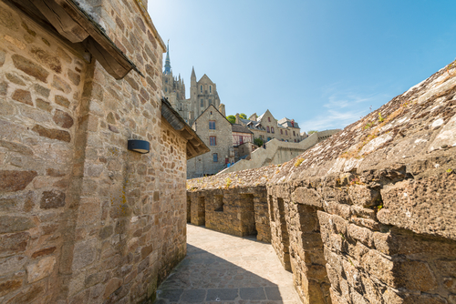Calle del espectacular Mont Saint Michel