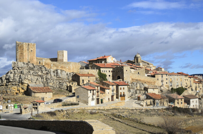 Puertomingalvo, un pueblo con encanto en Teruel