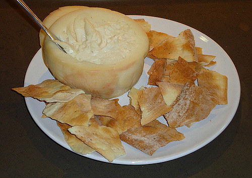 Torta del Casar, uno de los mejores quesos de España