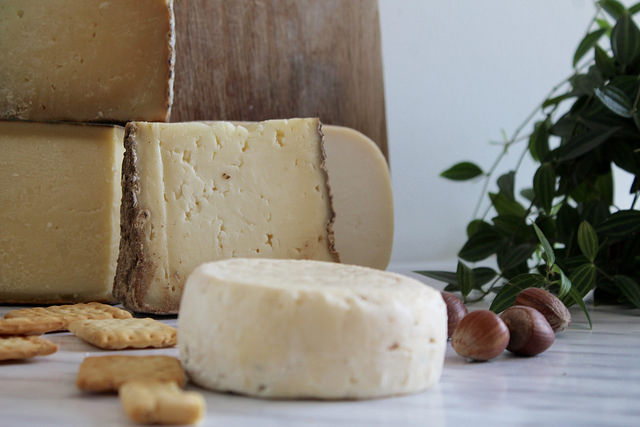 Probamos 7 de los mejores quesos de España
