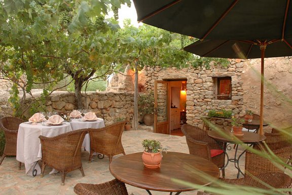 Es Cucons uno de los hoteles románticos de España