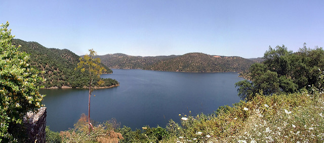 Embalse de Bembézar en la sierra de Córdoba