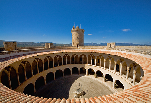 Beller, uno de los castillos de España más curiosos