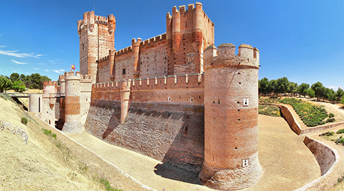 La Mota, uno de los castillos de España más bonitos