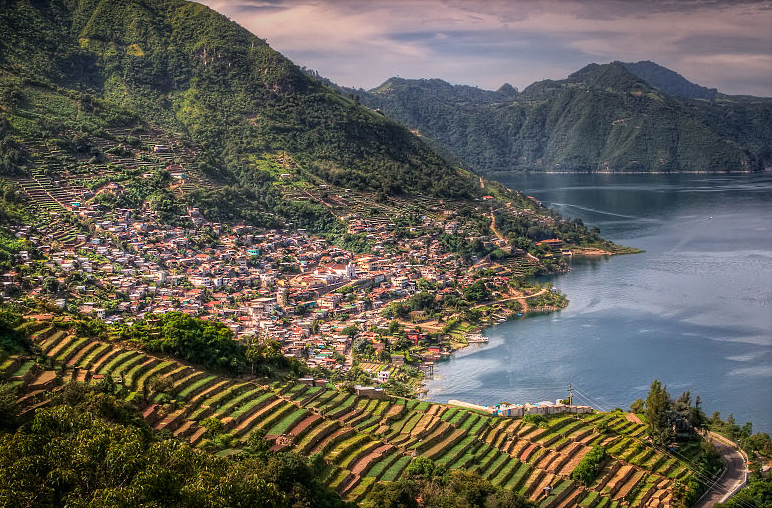 Panajatchel en el lago Atitlán