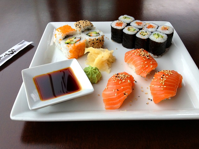 Sushi, comida en un viaje a Japón