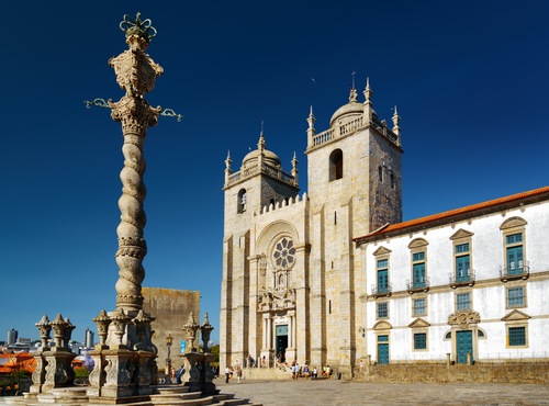 Catedral, uno de los lugares de Oporto que hay que visitar