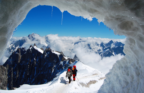 Escaladores en la montaña