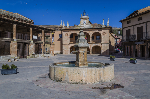 Plaza Mayor de Ayllón
