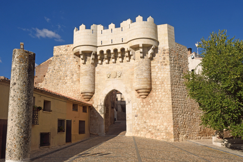 Puerta de Santa María de Hita