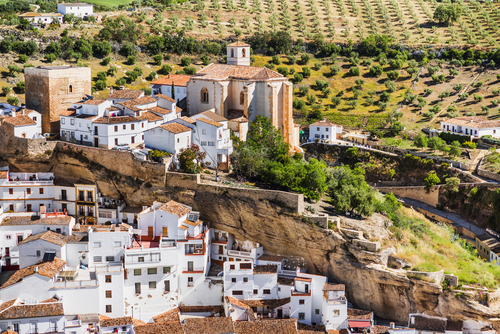 Vista de Setenil de las Bodegas