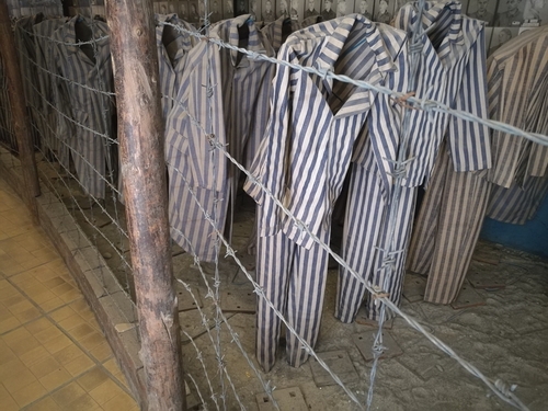 Ropa de prisioneros de Auschwitz