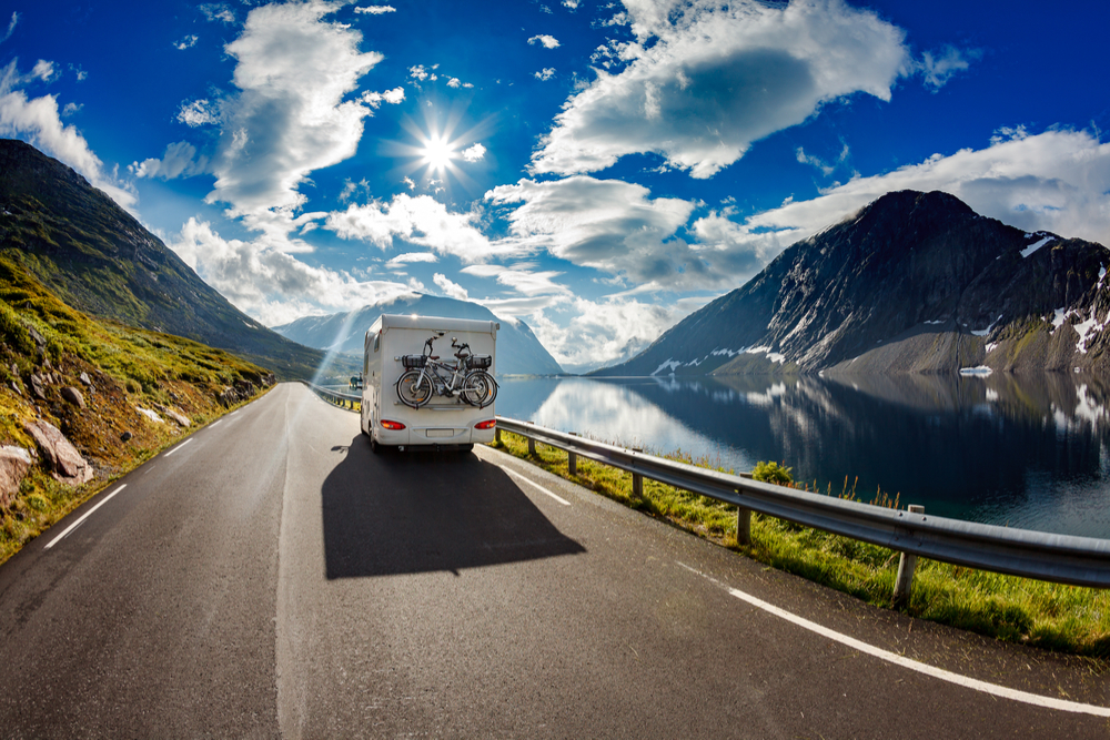 Autocaravana en carretera