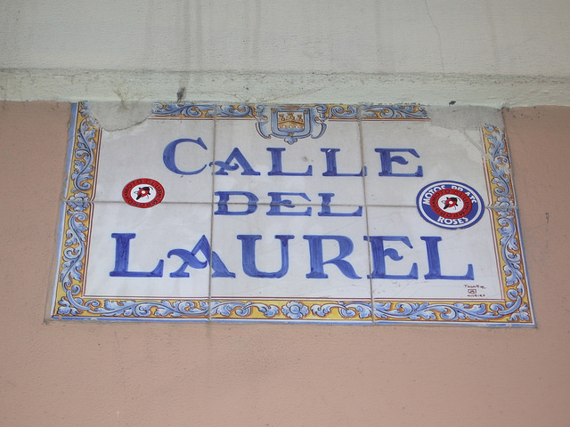 Cartel de la calle Laurel